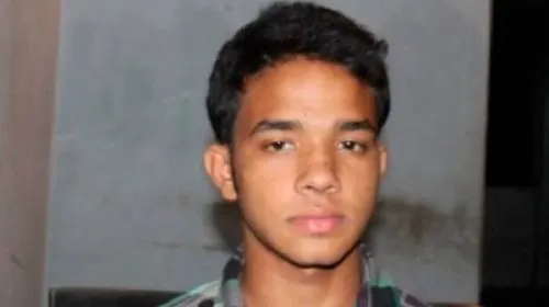 Identifican a joven que secuestro avión en Bangladesh