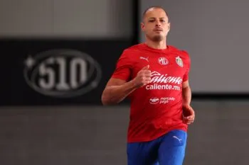 Javier “Chicharito” Hernández volvió a lesionarse y no jugará contra Cruz Azul