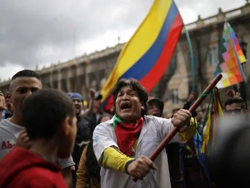 Convocan a nuevo paro nacional en Colombia