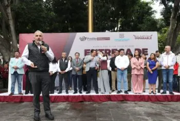 Entrega gobierno municipal uniformes a integrantes del Sindicato del Ayuntamiento de Puebla