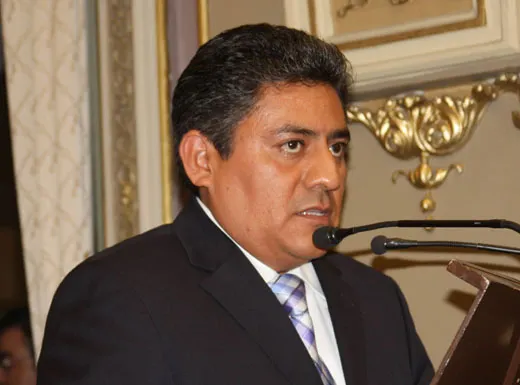Congreso pide investigar muertes de 14 recién nacidos en Huauchinango