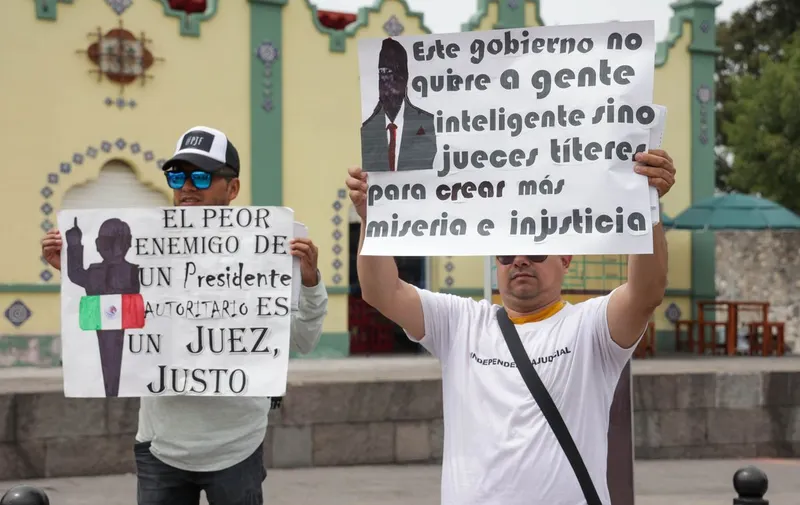 manif-trabajadores-poder-judicial-casa-aguayo