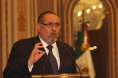 Escobedo Zoletto presenta 48 iniciativas en las últimas dos sesiones