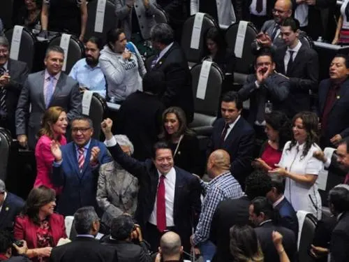 Morena alcanza 252 diputados y va por más