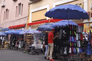 Piden ambulantes devolución de espacios para venta a la Segob