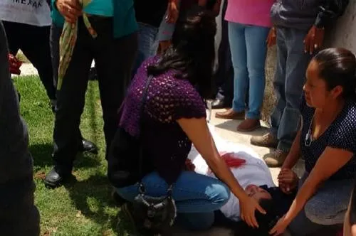 Atracan y apuñalan a mujer en Bosques de Amalucan