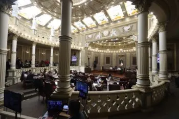 Aprueba Congreso de Puebla renuncia de Roberto Flores Toledano como magistrado del TSJ