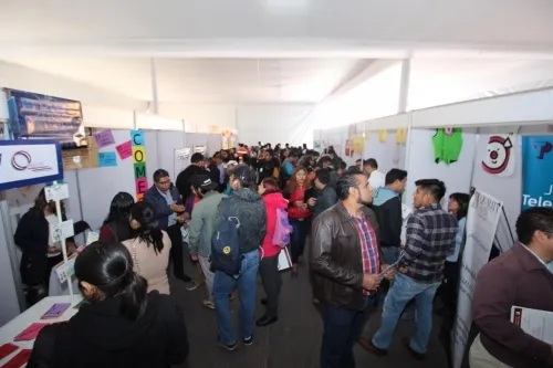 Feria de empleo lleva más de 5 mil vacantes a Cuautlancingo