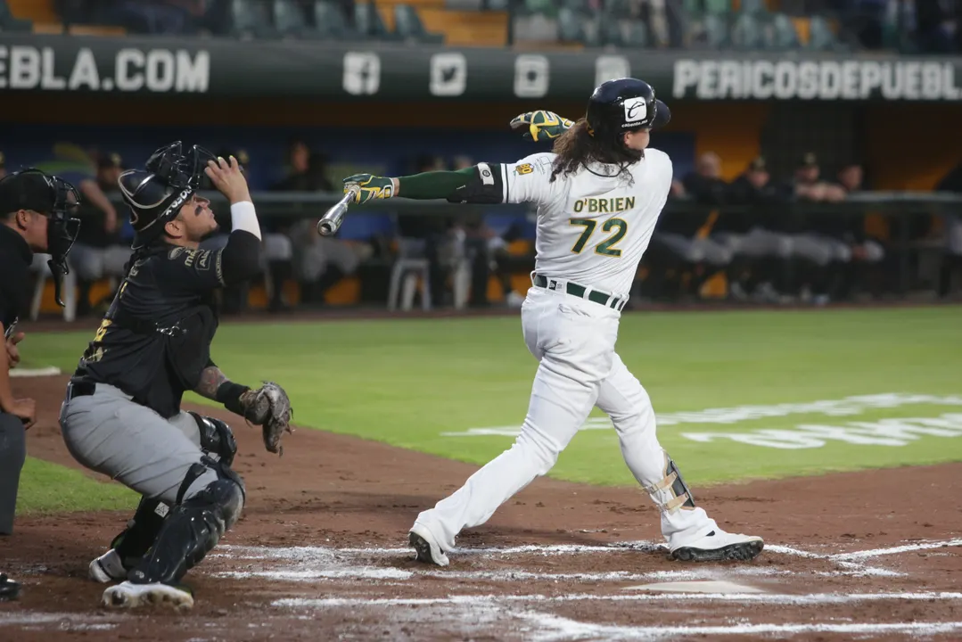 Peter O´Brien, jugador de los Pericos de Puebla