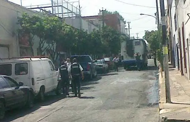 Bloquean avenidas en Guadalajara