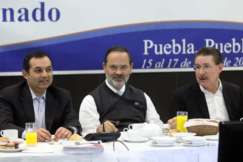 Gustavo Madero asegura que no refundarán al PAN