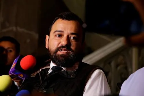 Titular de Segom dijo desconocer presencia del CJNG al interior de mercados; iniciarán investigación