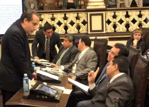 En sesión extraordinaria no se abordará tema de endeudamiento: Riestra