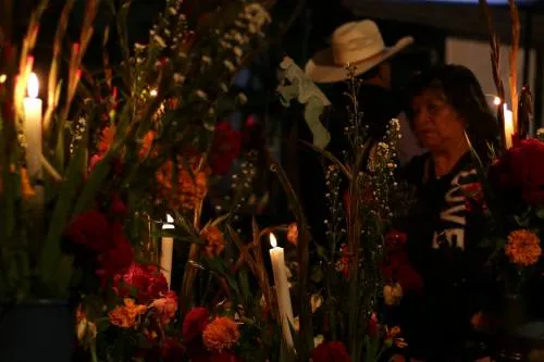 Miles de poblanos velan a sus difuntos