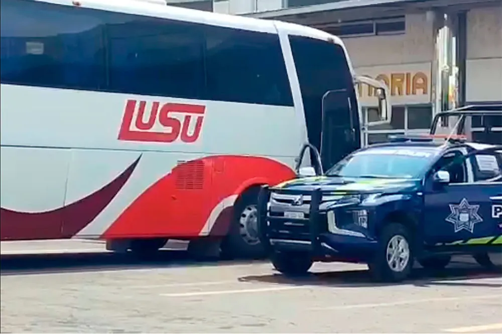 Muere Pasajero Bus Turistico