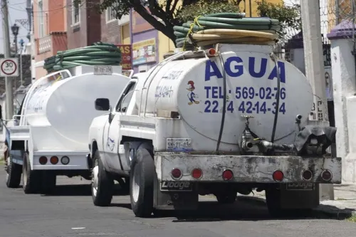 Ayuntamiento de Puebla repartirá pipas de agua en la ciudad para la atención de grupos vulnerables