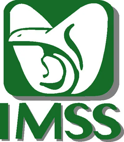 Forma IMSS Puebla a 483 médicos especialistas este año