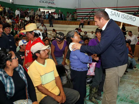 Distribuye RMV apoyos a damnificados del Río Atoyac