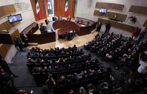 TEPJF determina que spot del PAN contra BAR es discriminatorio