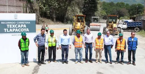 Avanza rehabilitación de carretera Texcapa-Tlapacoya