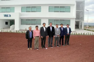 Néstor Camarillo y Alfonso Esparza firman convenio de colaboración
