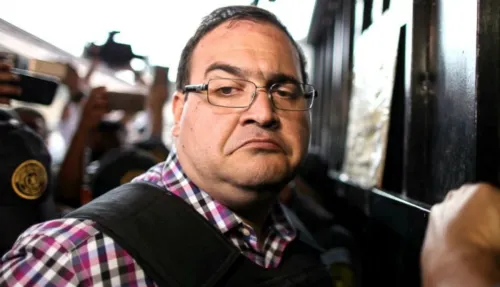 Tribunal federal confirma vinculación a proceso contra Javier Duarte