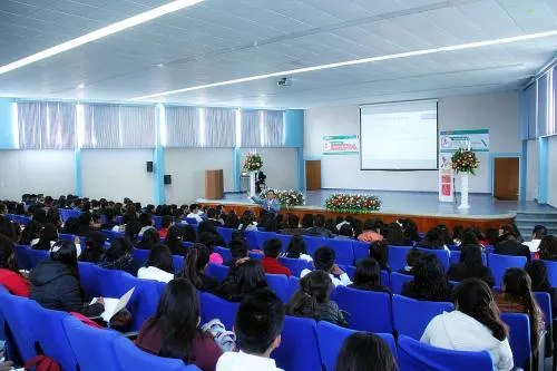 UTTECAM realiza su Primer Foro Internacional de Administración
