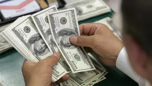 Precio del dólar no afectará a la construcción: Tavares