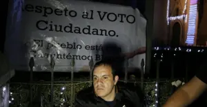 Tribunal de Morelos acepta juicio contra Cuauhtémoc Blanco; él permanece en huelga de hambre