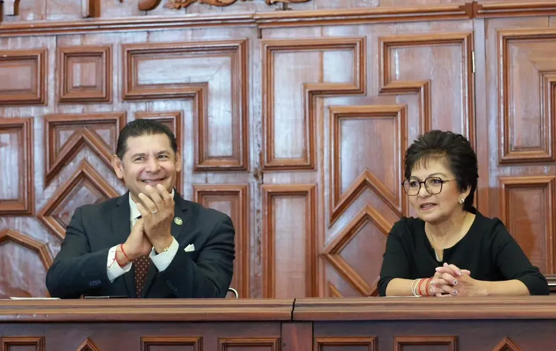 Alejandro Armenta Mier, gobernador del estado de Puebla, y Lilia Cedillo Ramírez, rectora de la BUAP. Foto: Especial
