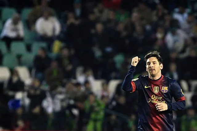 Barca a favor de la paz