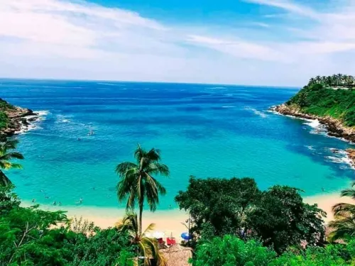 Por repunte de Covid-19 cierran playas de Puerto Escondido
