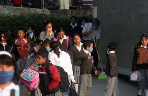 Regresan a estudiantes por contingencia del Popocatépetl
