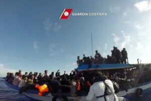 Incrementan a 800 cifra de víctimas por naufragio en el Mediterráneo