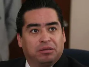 Primo de Rafael Moreno Valle desiste de candidatura del PRI