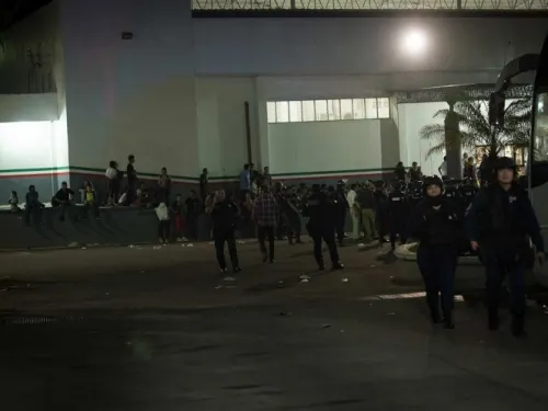 Se fugan otros 100 cubanos en Tapachula, Chiapas