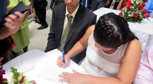 A la baja los matrimonios entre menores de edad: INEGI