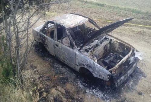 Encuentran un cuerpo en un automóvil calcinado en Santa Rita Tlahuapan