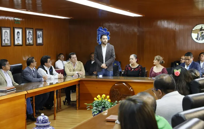 Vinculación con instituciones tecnológicas, clave para el futuro de Puebla: Armenta Arellano