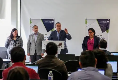 La Auditoría Puebla continúa capacitando a los 217 municipios sobre temas de entrega-recepción