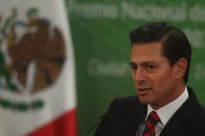 Peña Nieto “evalúa” cancelar reunión con Trump