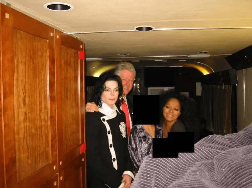 Difunden archivos del caso Epstein con fotos de Clinton, Jackson y Jagger