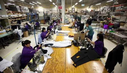 Reforma laboral debe apegarse a acuerdos de T-MEC para evitar reabrir negociaciones: AMLO