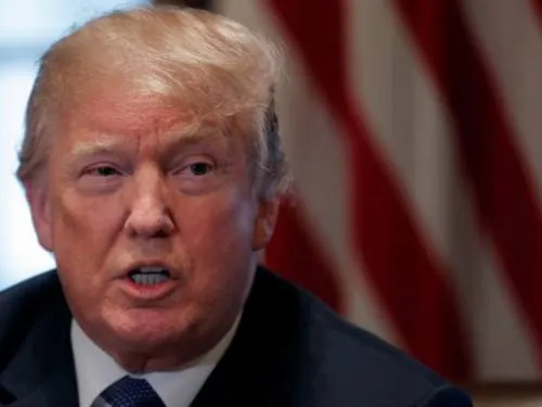 Condena Trump el registro del FBI a su abogado
