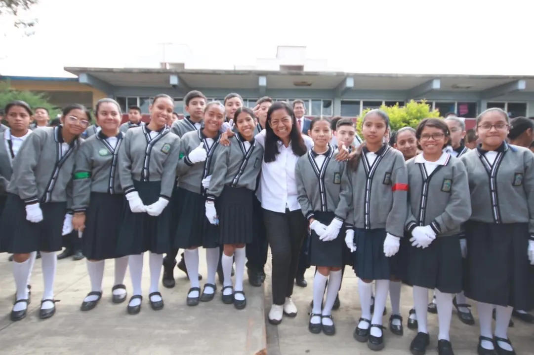 Ariadna Ayala fortalece el futuro de jóvenes atlixquenses con nuevas obras educativas