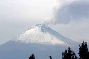 Popocatépetl emite 63 exhalaciones en 24 horas