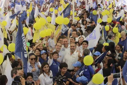 Cierra Mario Riestra campaña al Senado cerca de las y los poblanos