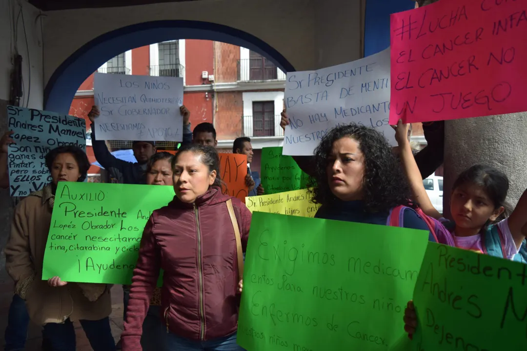 Convocan a paro por desabasto de medicamentos para niños con cáncer