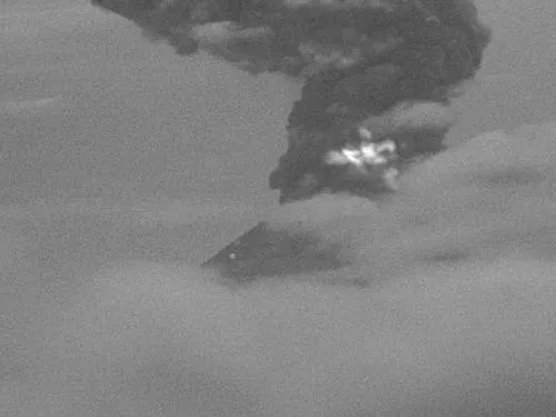 Registra el Popocatépetl explosión durante la madrugada