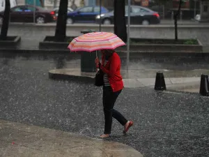 Pronostican lluvias fuertes por la tarde y noche en el Valle de México